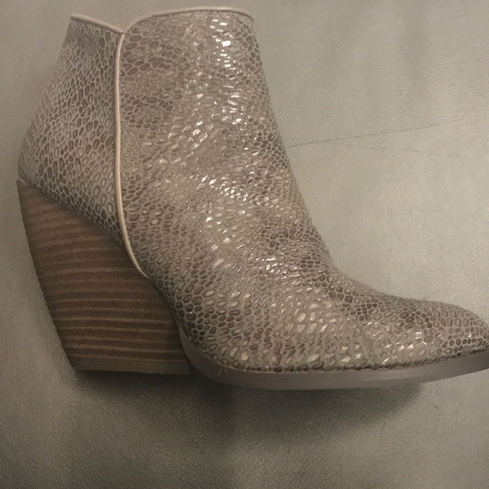 Very Volatile Snake Enbossed Boot